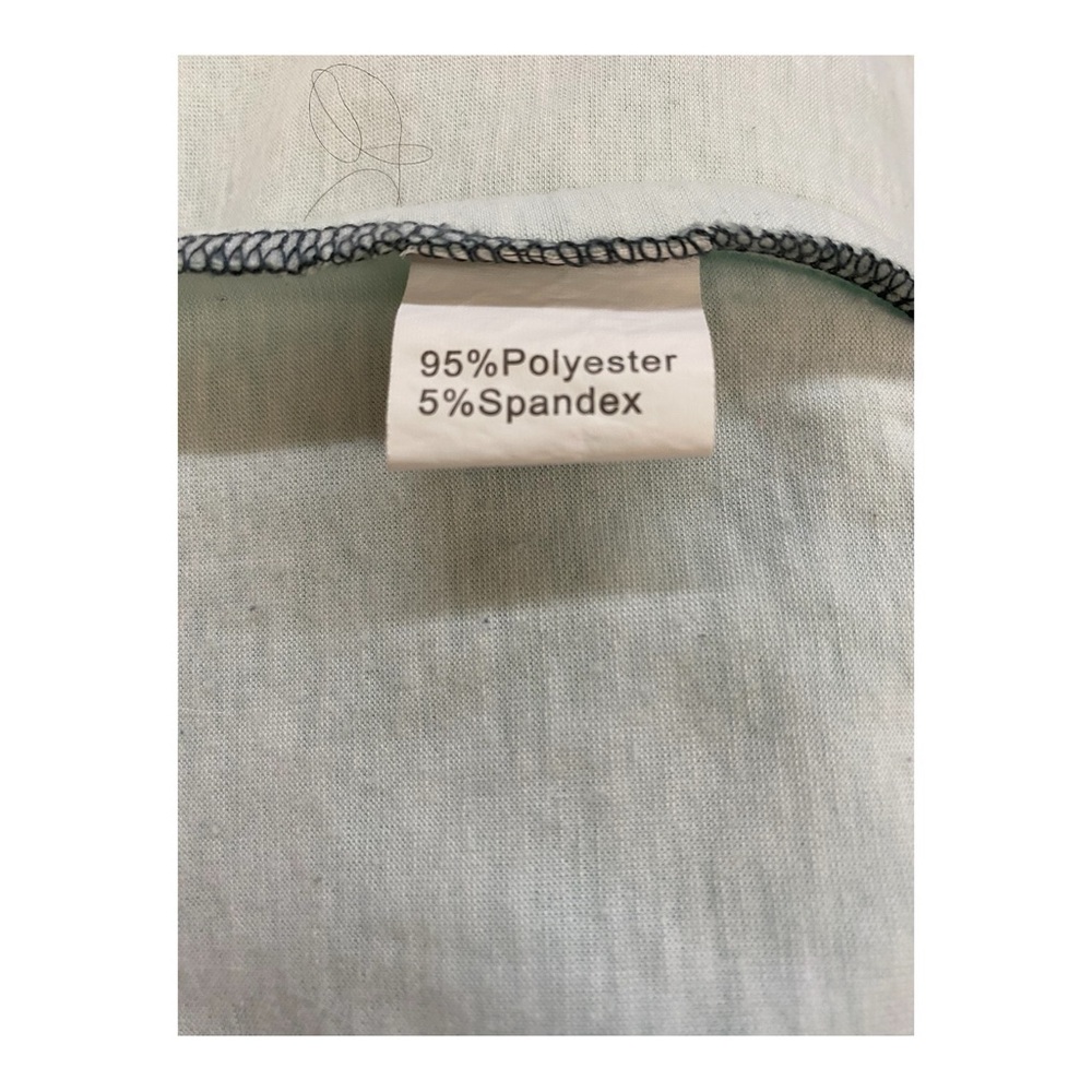 XL Shades Of Blue Paisley V-Neck Top - Picture 14 of 16